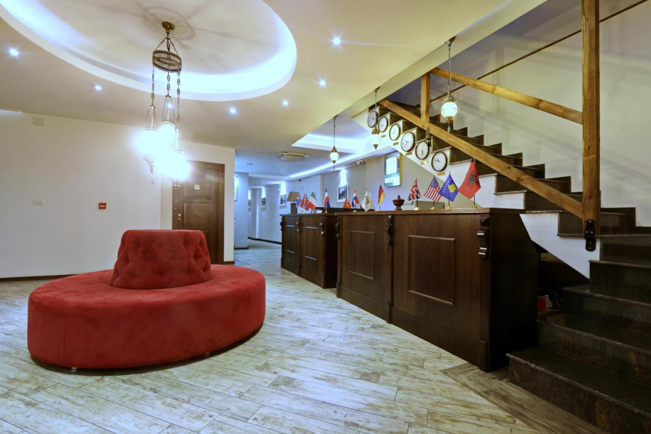Hotel Happy Gjakova Экстерьер фото