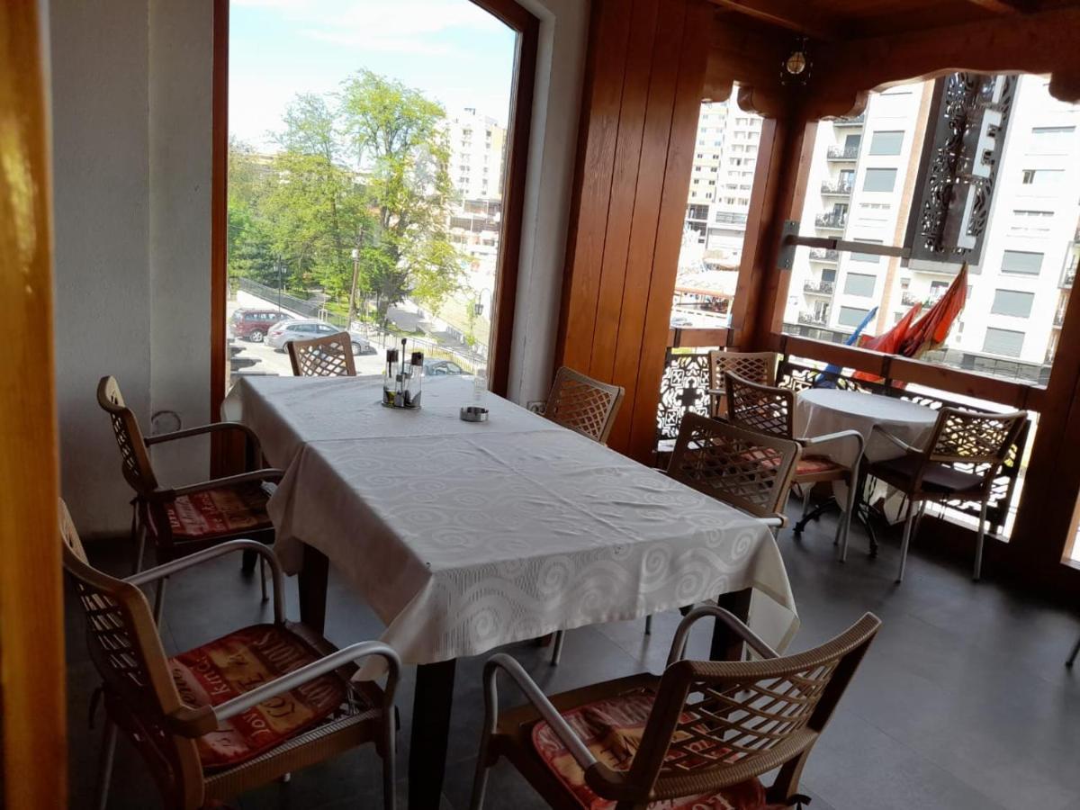 Hotel Happy Gjakova Экстерьер фото