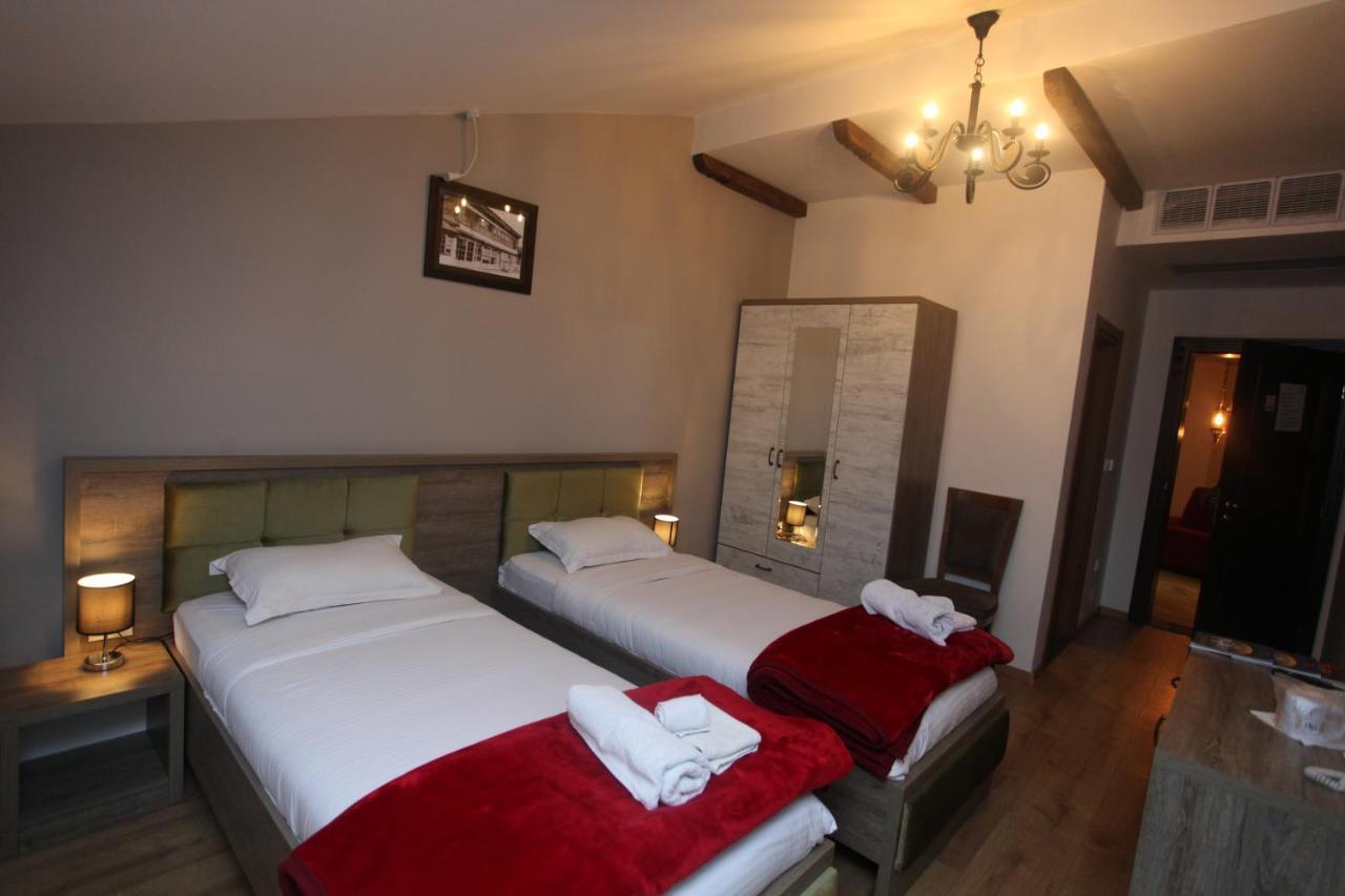 Hotel Happy Gjakova Экстерьер фото