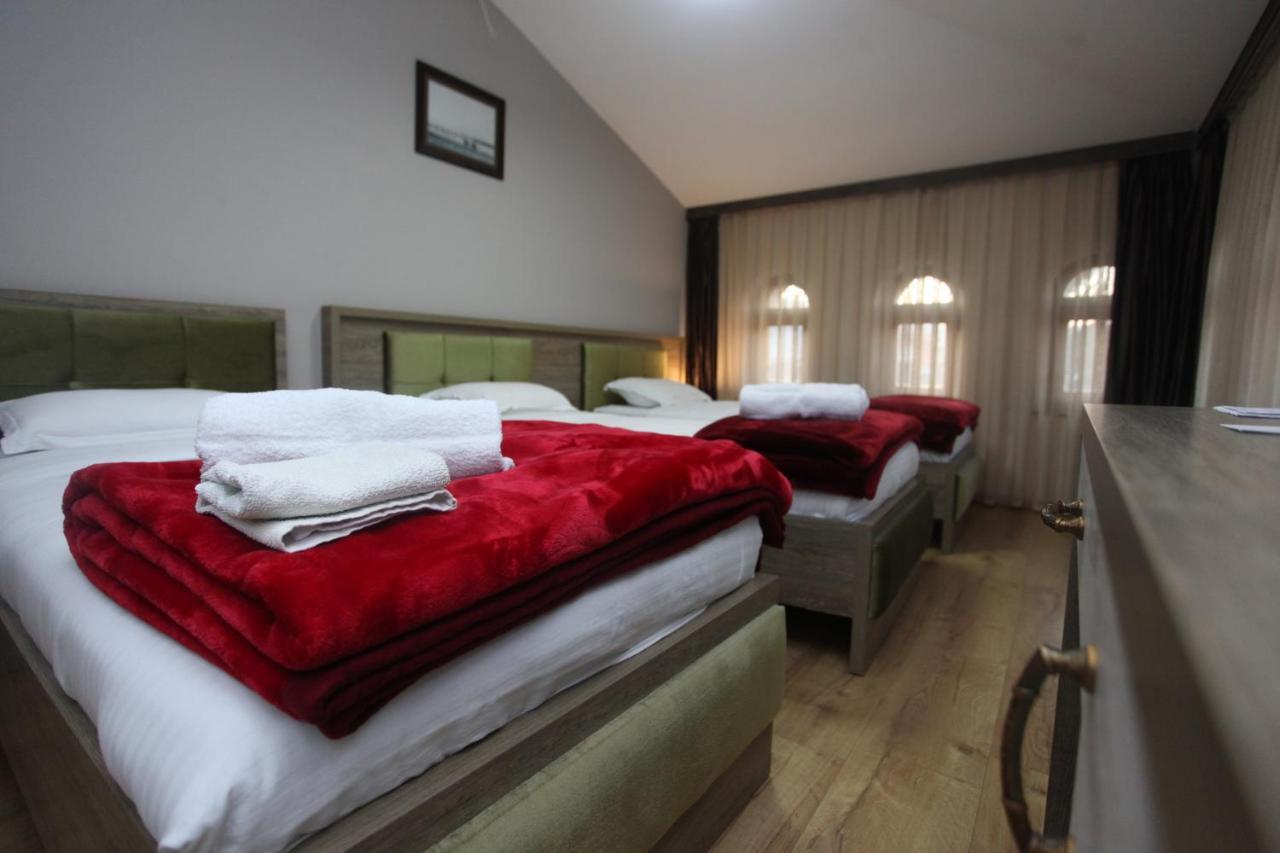 Hotel Happy Gjakova Экстерьер фото