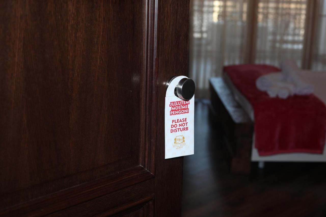 Hotel Happy Gjakova Экстерьер фото