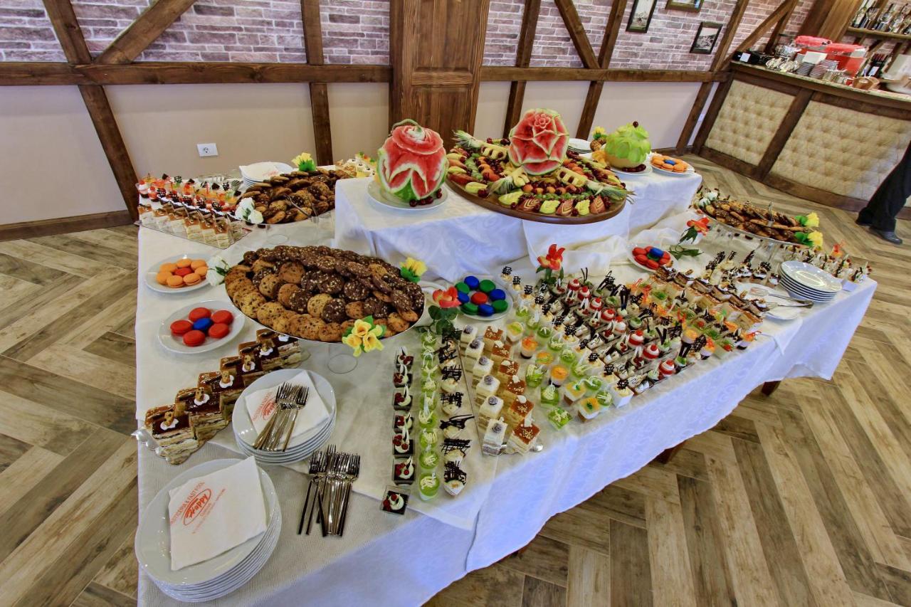Hotel Happy Gjakova Экстерьер фото